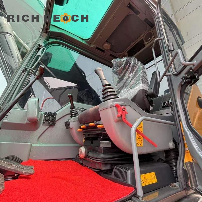 Rear view – 2023 Volvo EC290 used excavator $33,700 for sale